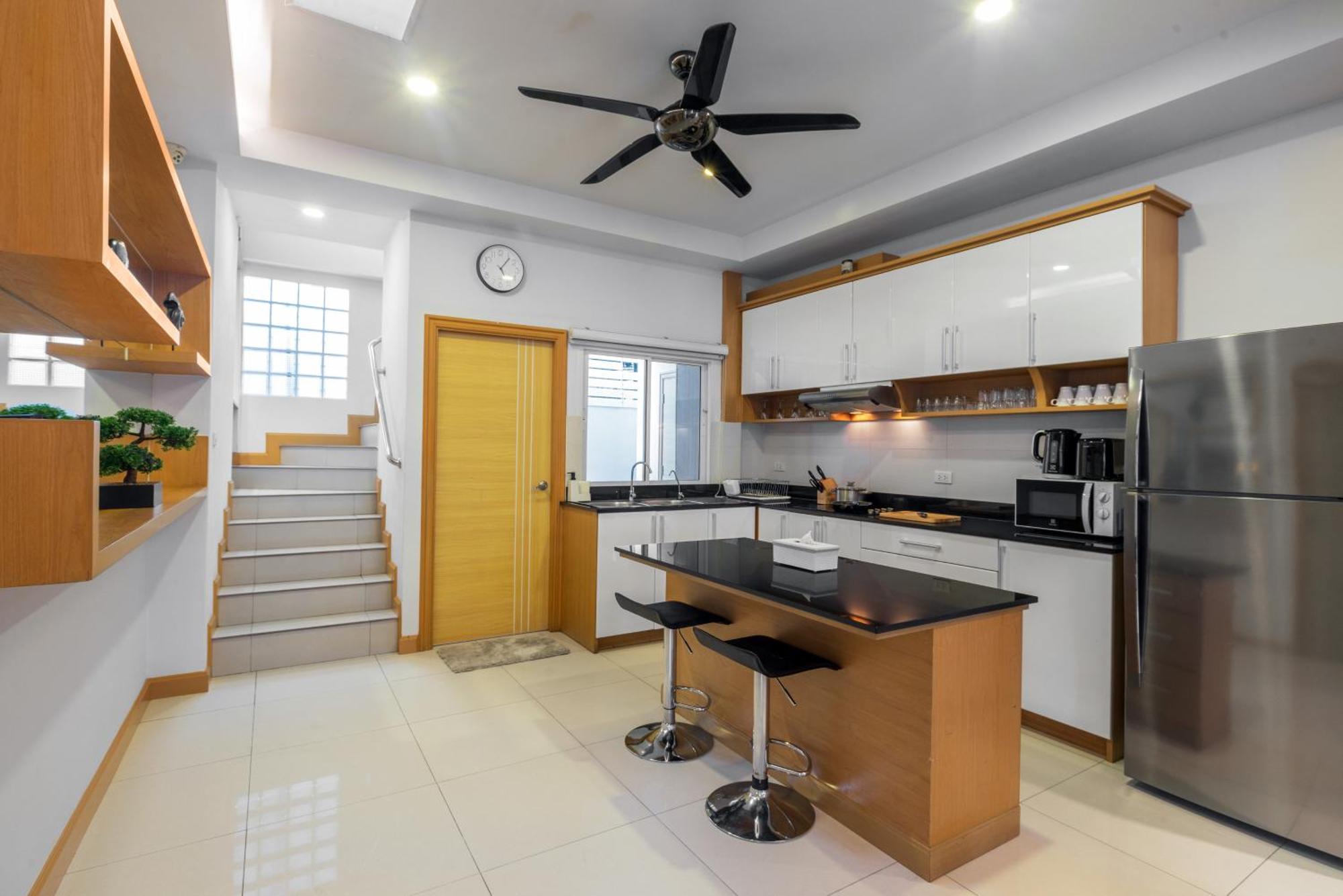 Gala Villa Pattaya Buitenkant foto